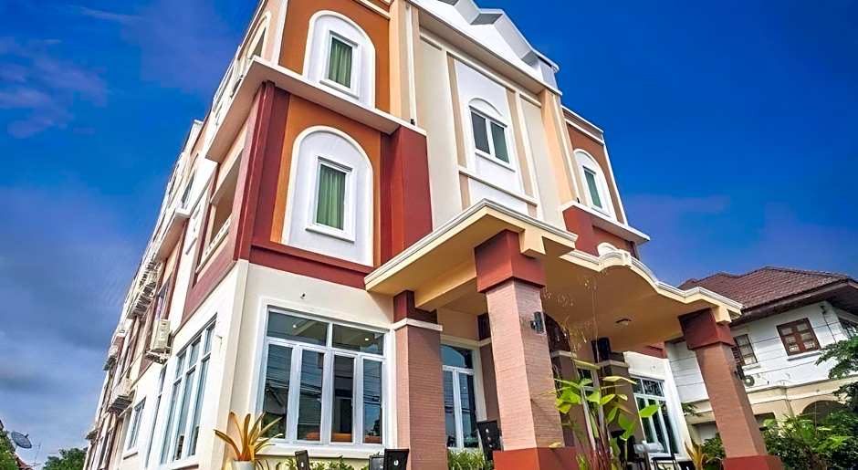 Excella Hotel