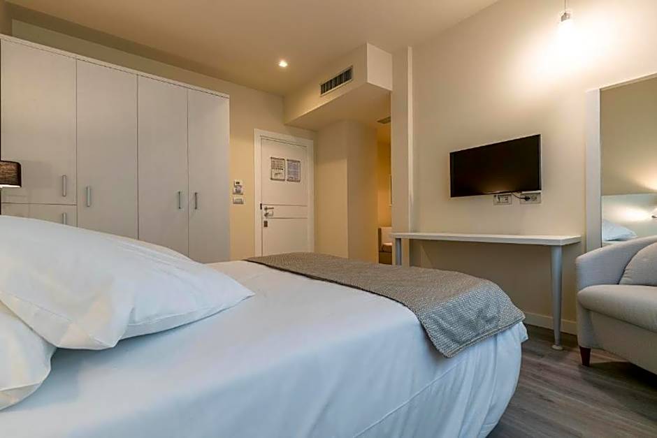 La Dolce Vita Hotel