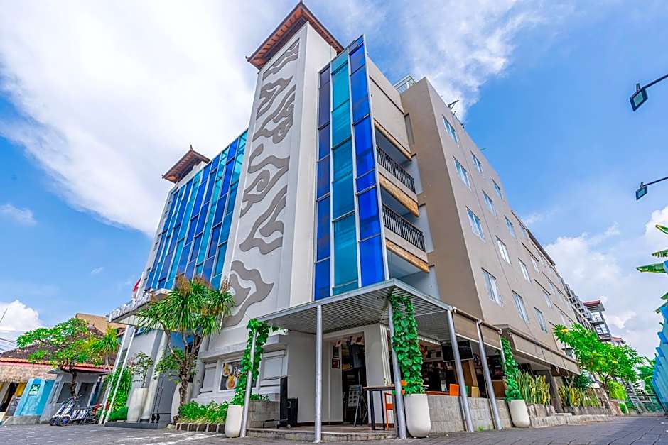 Kuta Beach Hotel