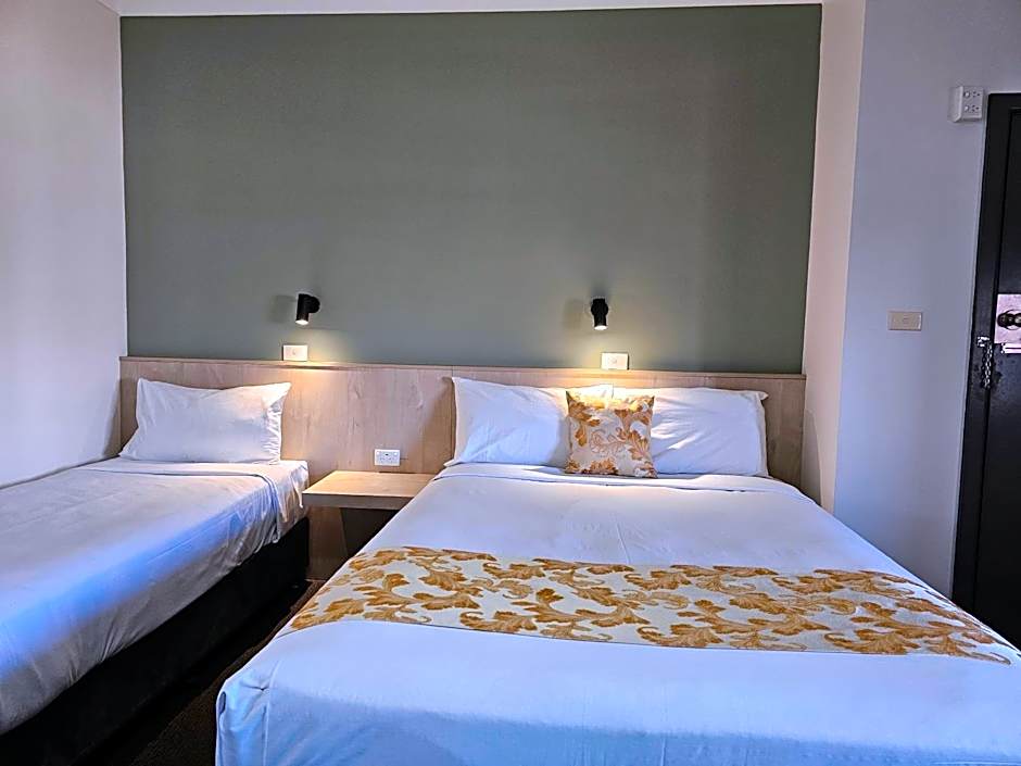 Country Lodge Motor Inn