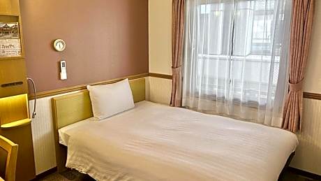 Standard Single Room - Non-Smoking