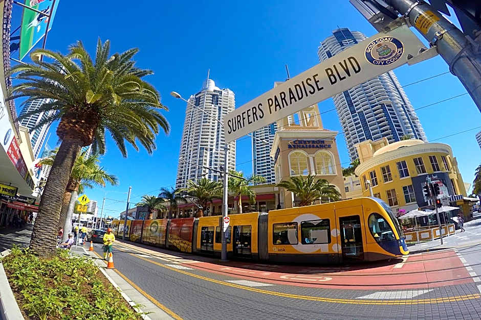 Seacrest Beachfront Apartments Gold Coast