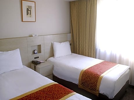Single Room - Smoking