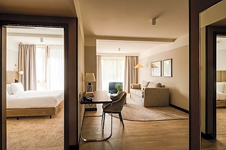 One-Bedroom Deluxe Queen Suite with Sofa Bed