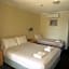 Holiday Lodge Motor Inn