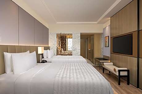 Club lounge access, Executive Guest room, 2 Twin, Atrium view