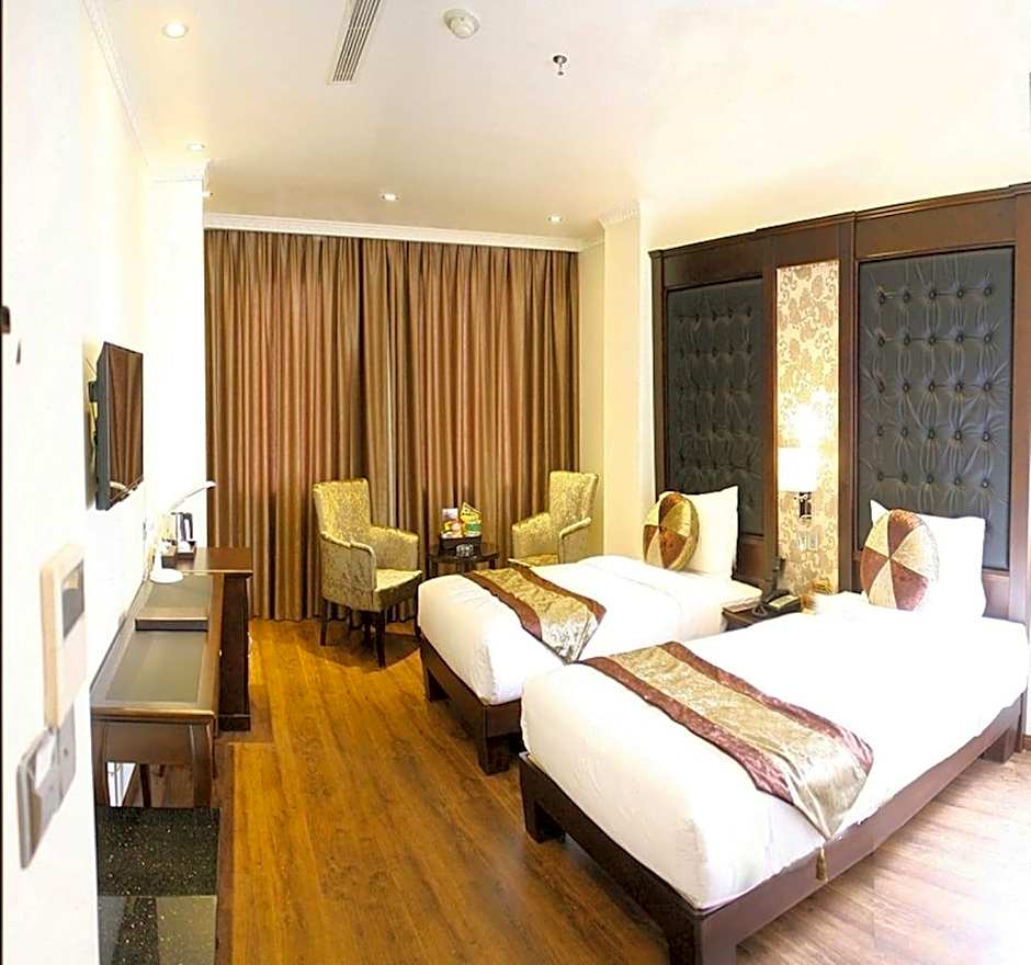 City Bay Palace Hotel