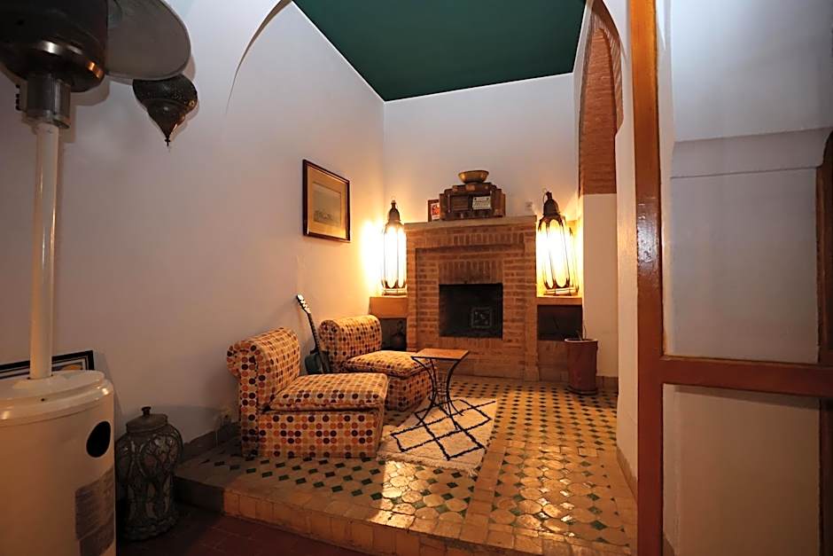 Riad O LY