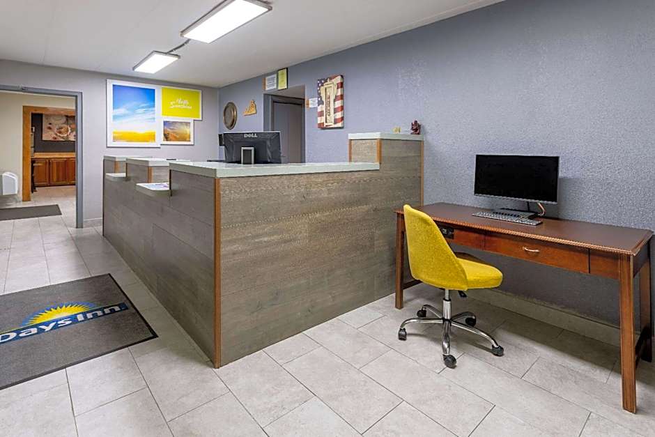 Days Inn by Wyndham Winchester