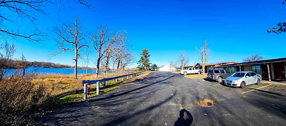 Rodeway Inn Auburn Hills - Detroit