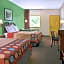 Super 8 by Wyndham Humble/Fm 1960/Hwy 59