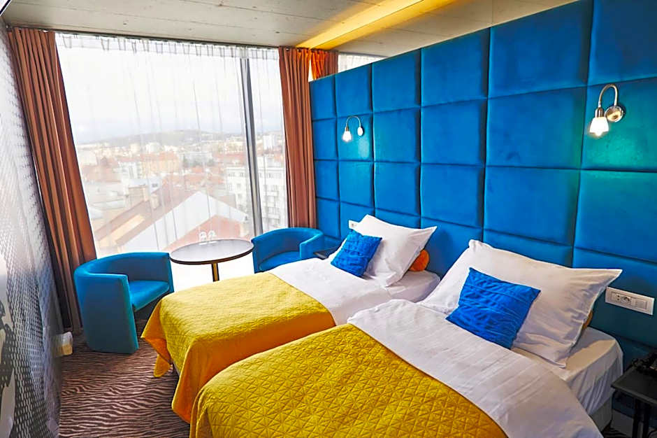 Sono Hotel