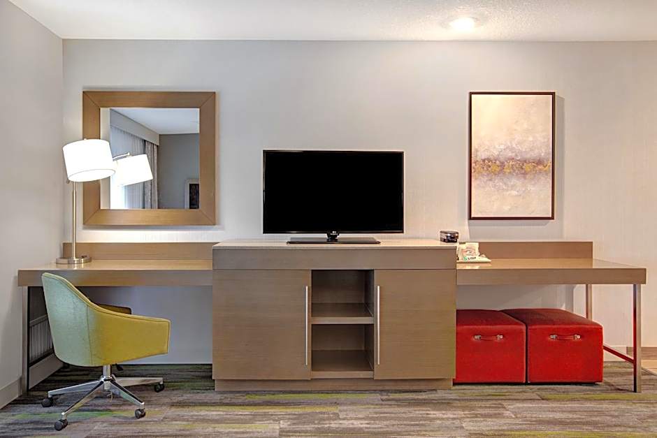 Ramada by Wyndham St Paul AB