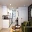 16 Studio Apartment-Hotel in Little Italy by Den Stays
