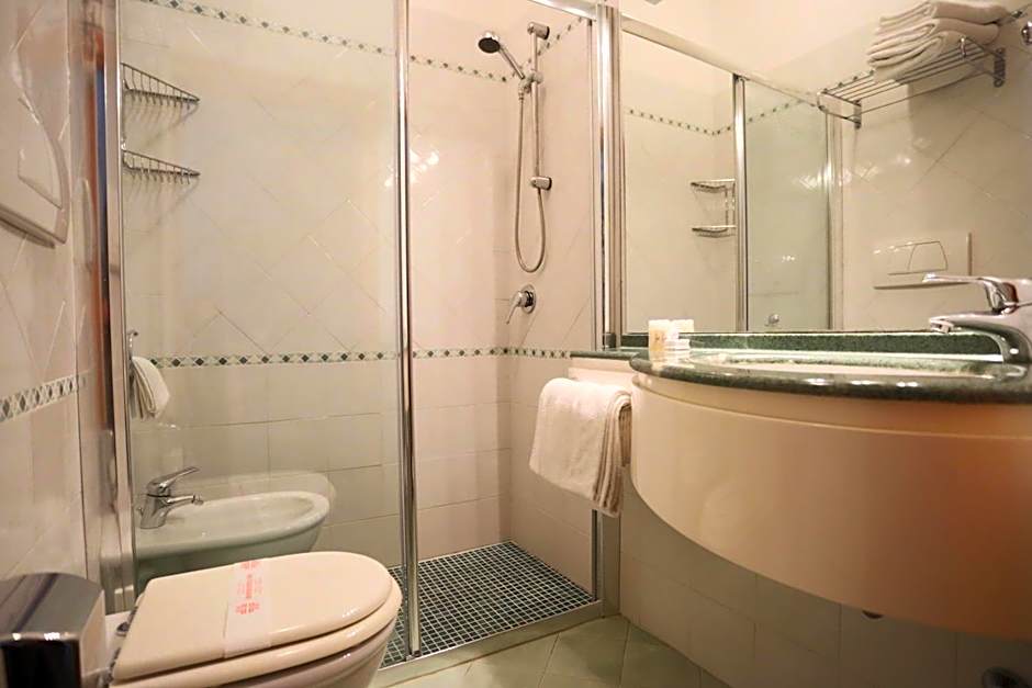 Hotel Caribia Pinarella
