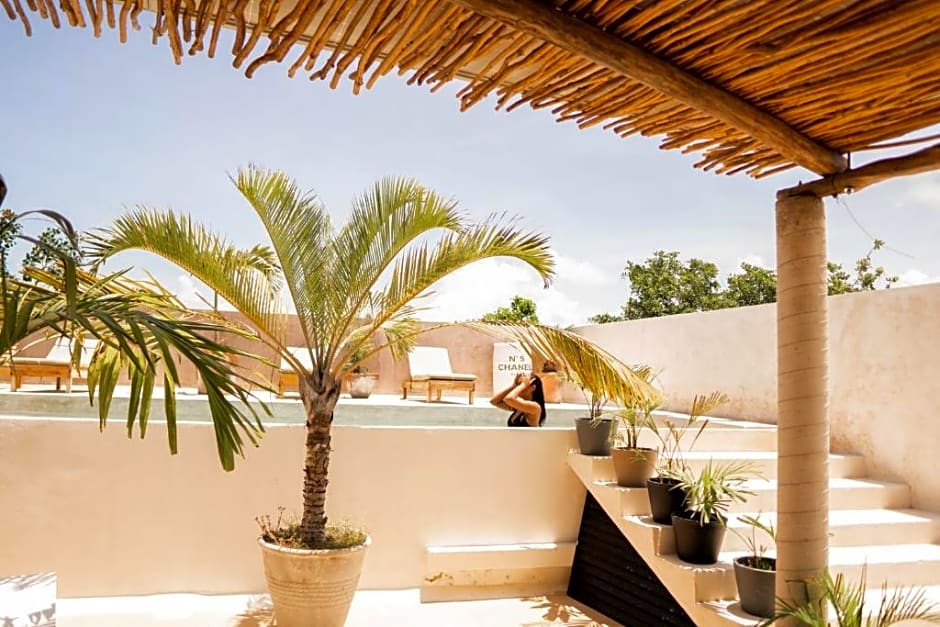 Koos Tulum Hotel