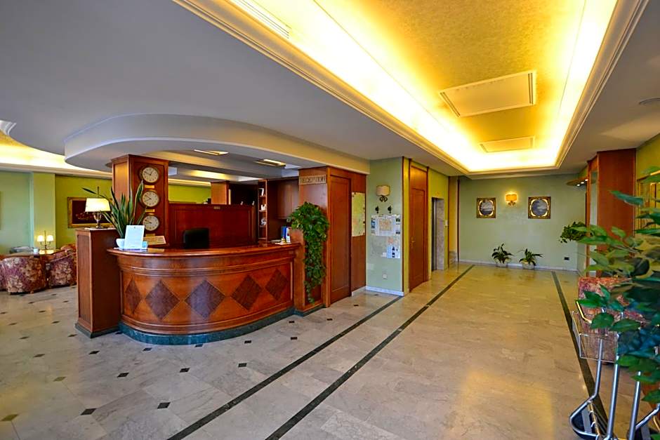 Sun Hotel