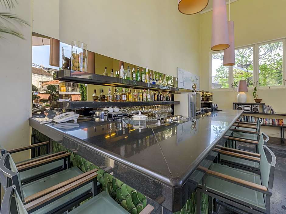 Bali Court Hotel & Apartment
