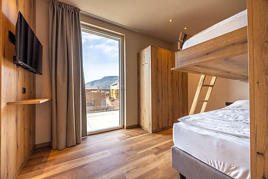 EGGER Apartments & Suites