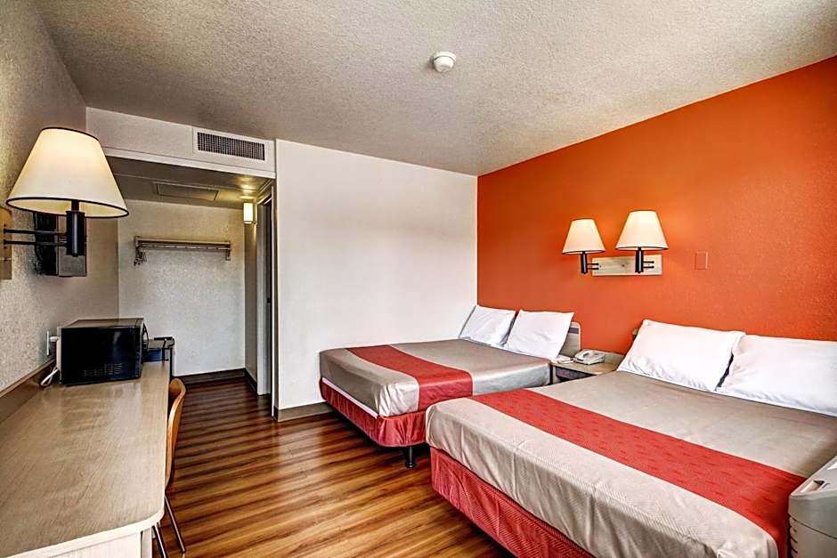 Park Inn by Radisson, Wells