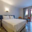 Hanedan Beach Hotel