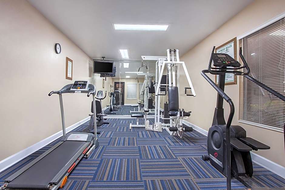 Baymont by Wyndham Lake City