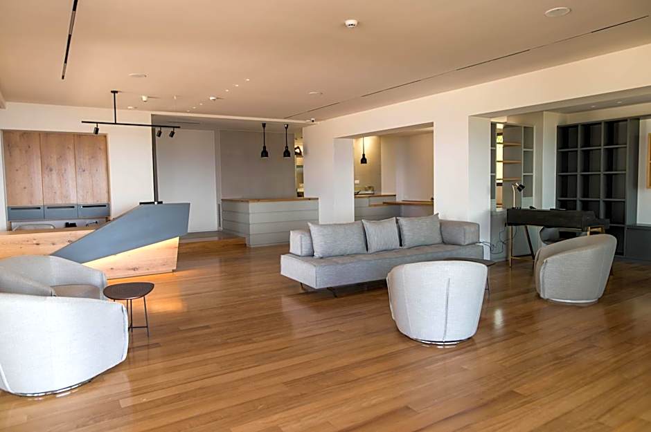 Alissachni SeaSide Hotel