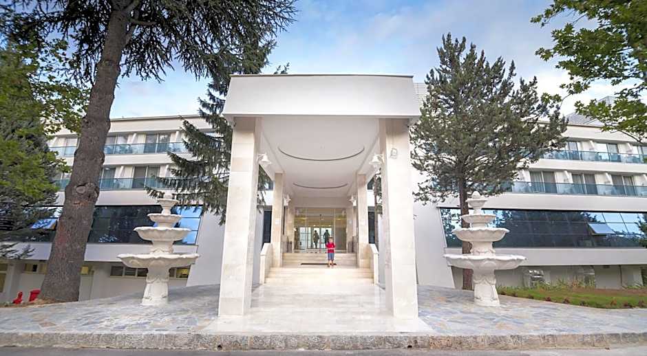 Hotel Izgrev Spa & Aquapark