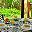 Cambalala - Luxury Units - in Kruger Park Lodge - Serviced Daily, Free Wi-Fi