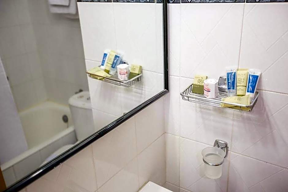 Tzaki hotel & restaurant Patras