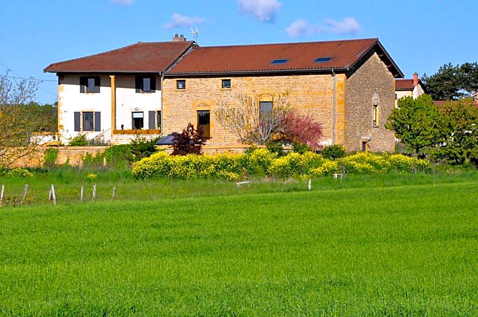 Photo 1 of 31 of Le Clos du Cher en Beaujolais