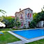 Alacati Zeytin Konak Hotel