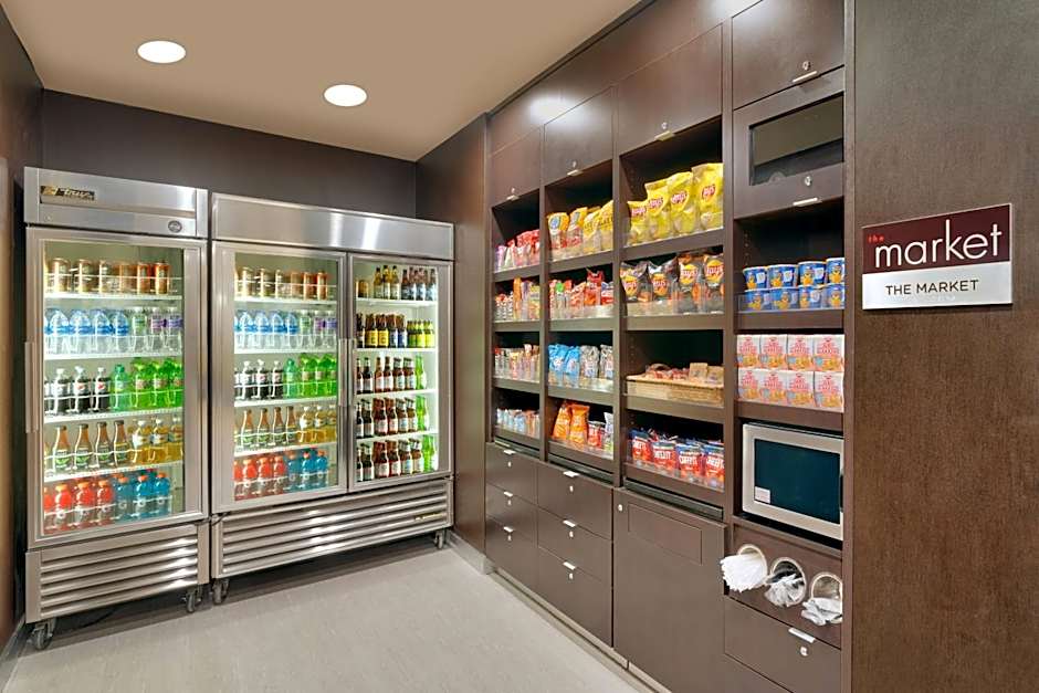 Courtyard by Marriott Charlotte Airport LoSo