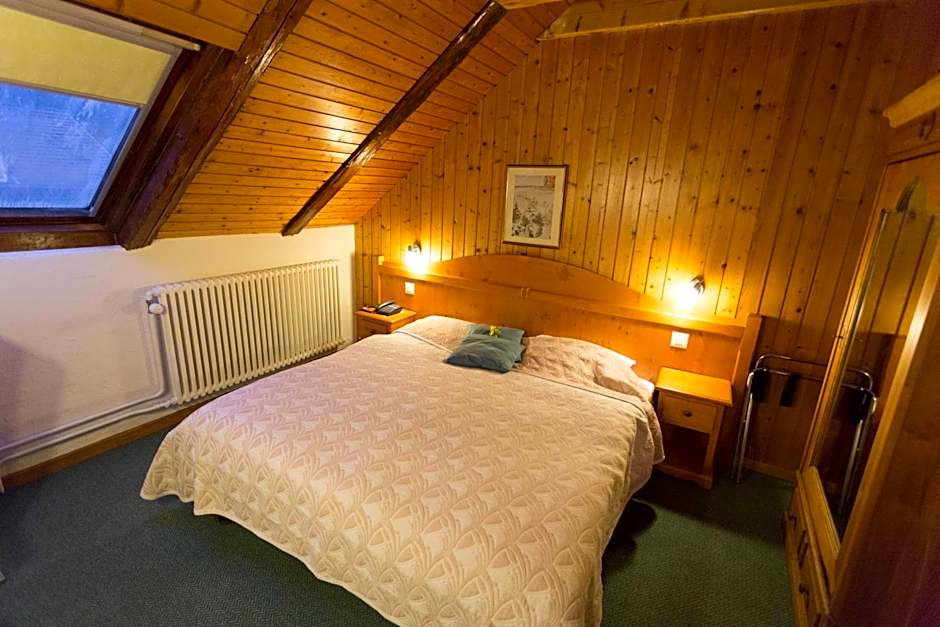 HOTEL de la Truite & SPA Le petit Nautilus