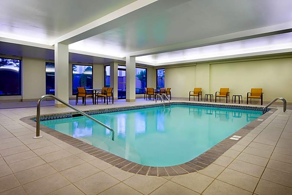 Courtyard by Marriott Mobile