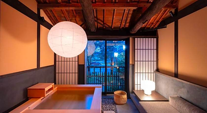 Nazuna Kyoto Higashi Honganji