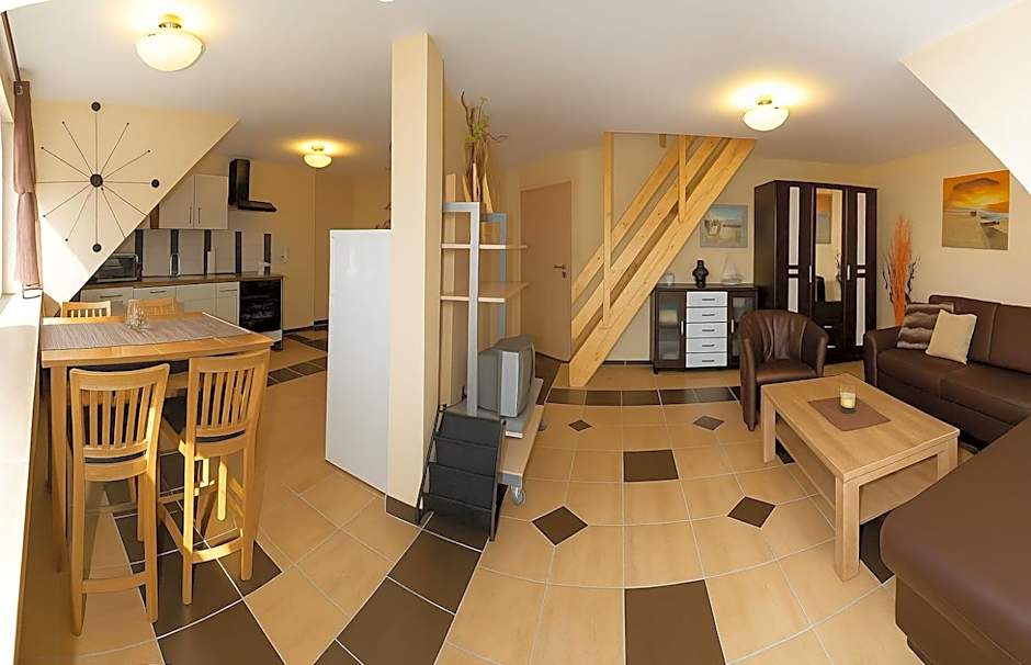 Nanis Hotel & Appartements