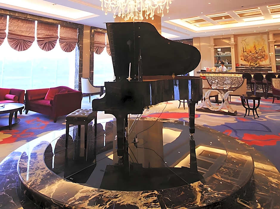 Chateau Star Sea Hotel