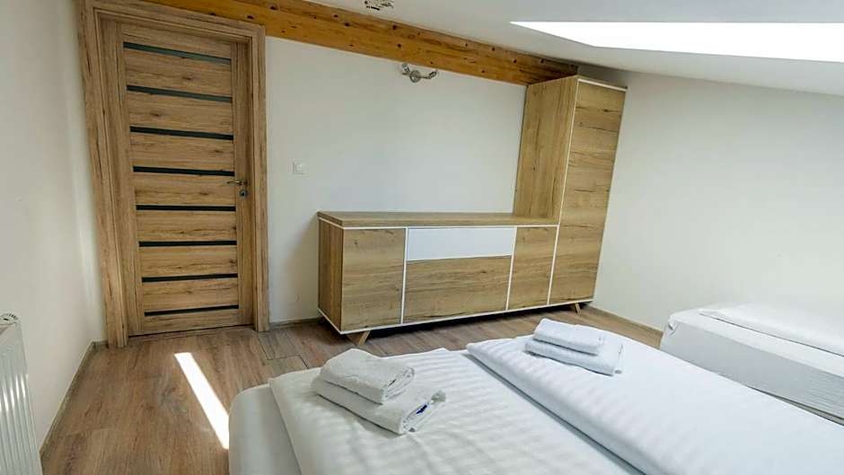 Praga Apartments & Restaurant Zell am See-Kaprun