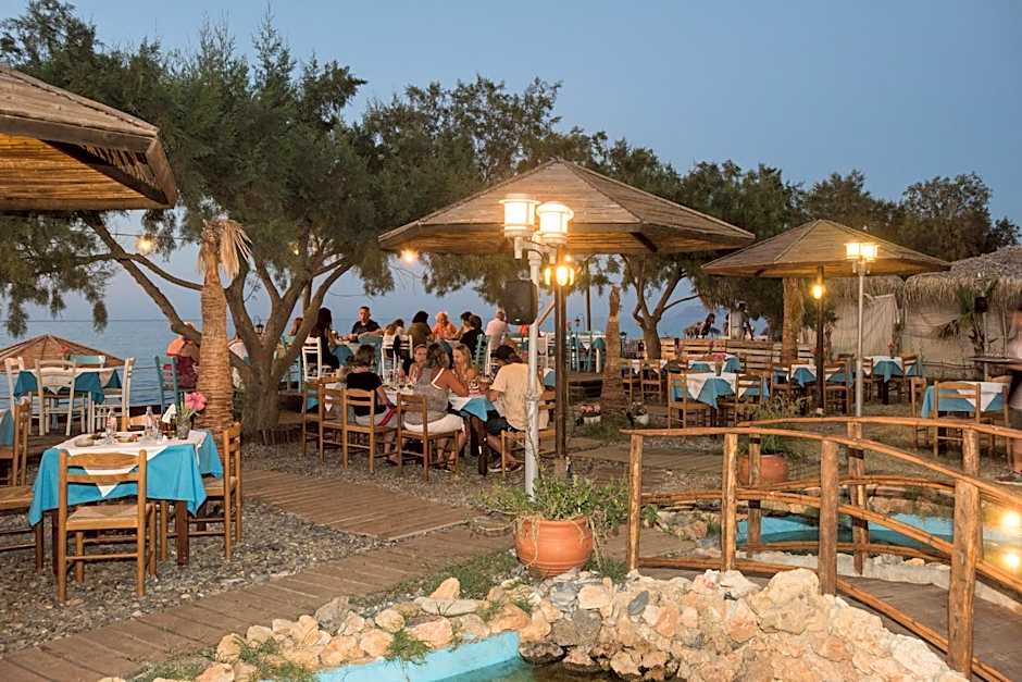 Mythos Beach Hotel Apartments