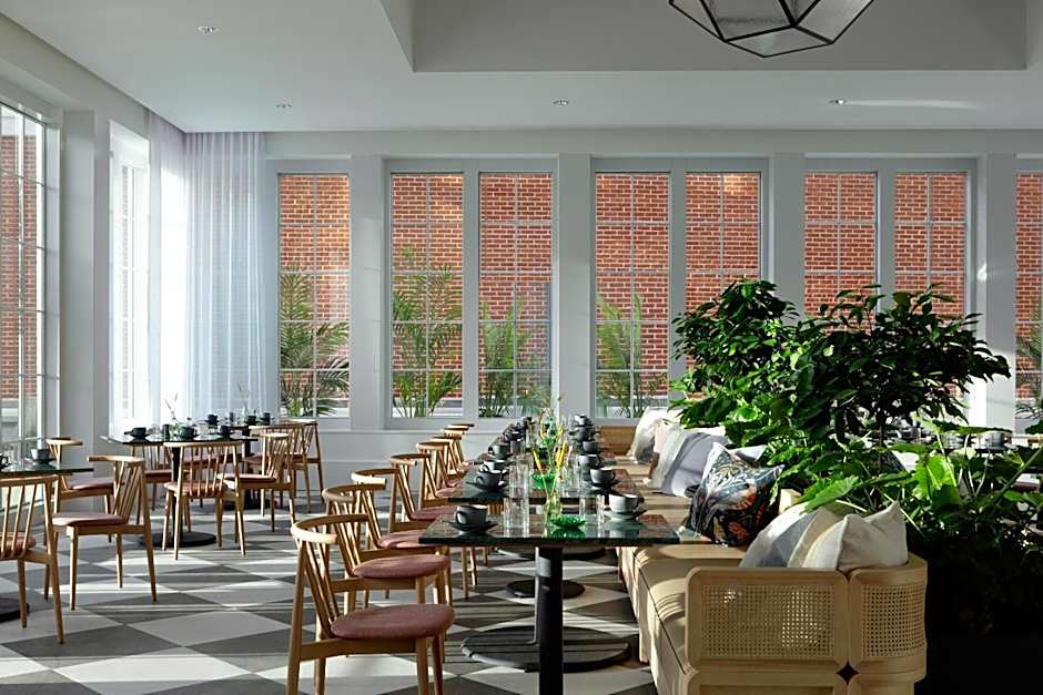 Kimpton - The Forum Hotel By IHG