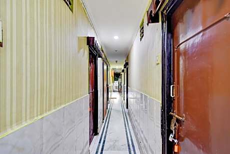 SPOT ON 83258 Hotel Shabnam