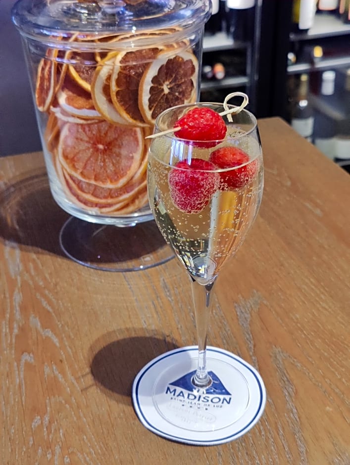 MADISON Saint Jean de Luz - Handwritten Collection