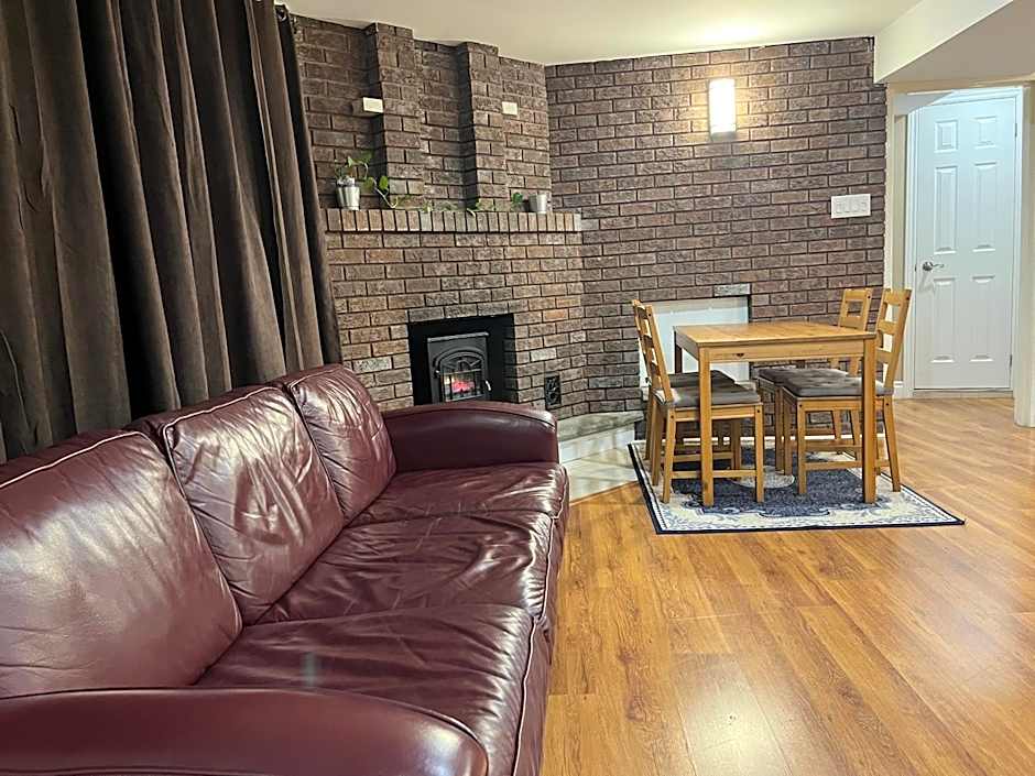 Entire Basement Apartment in Mississauga, Etobicoke