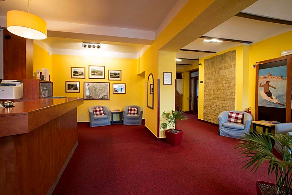 Hotel Harrachov Inn