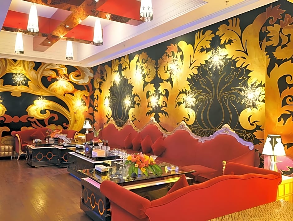 Haikou Conifer Garden Hotel