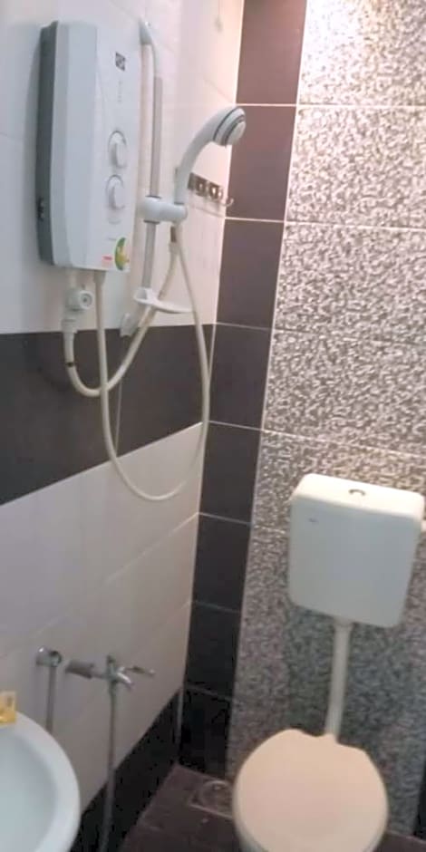 Ghazrins Hotel Dataran Larkin