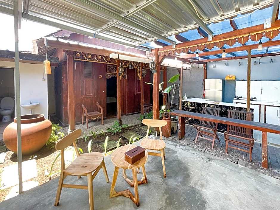 RedDoorz at Villa Krisna Balangan Beach – Kuta , Bali, CO