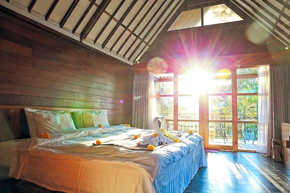 Village Above the Clouds - Desa Atas Awan Eco-boutique Hotel