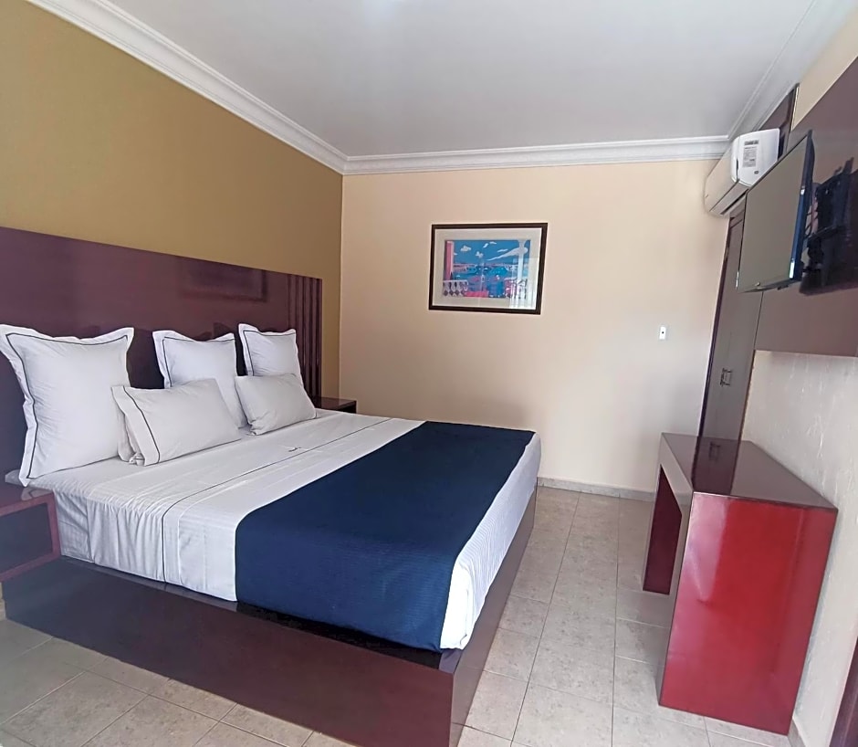 Hotel Confort Plaza